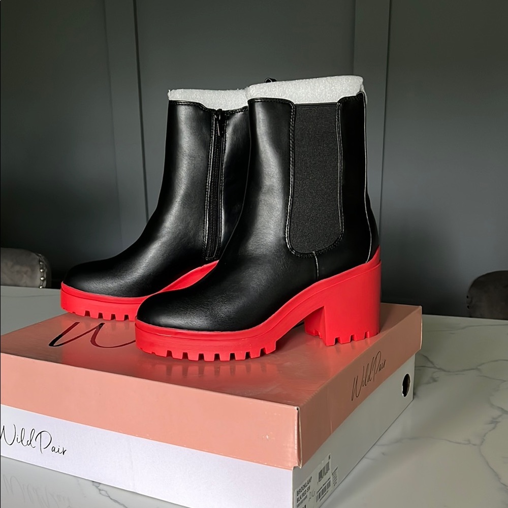 Wild Pair Black and Red Heeled Chelsea Boots